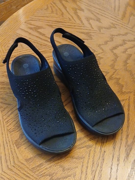 Bzees Shoes - Bzees Black Slingback Sandals with Sparkle Embellishments
